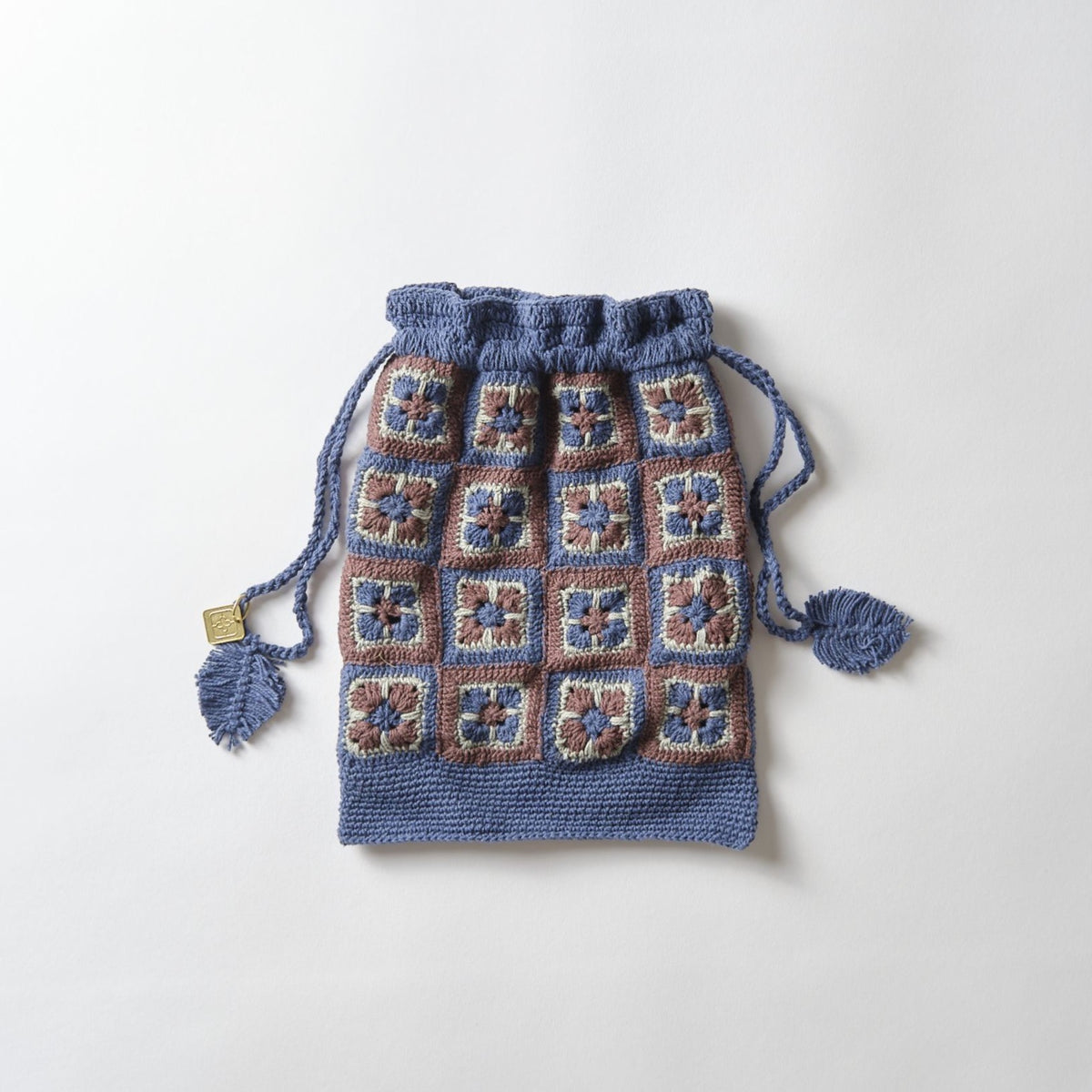 pansy crochet pouch/ navy-brown