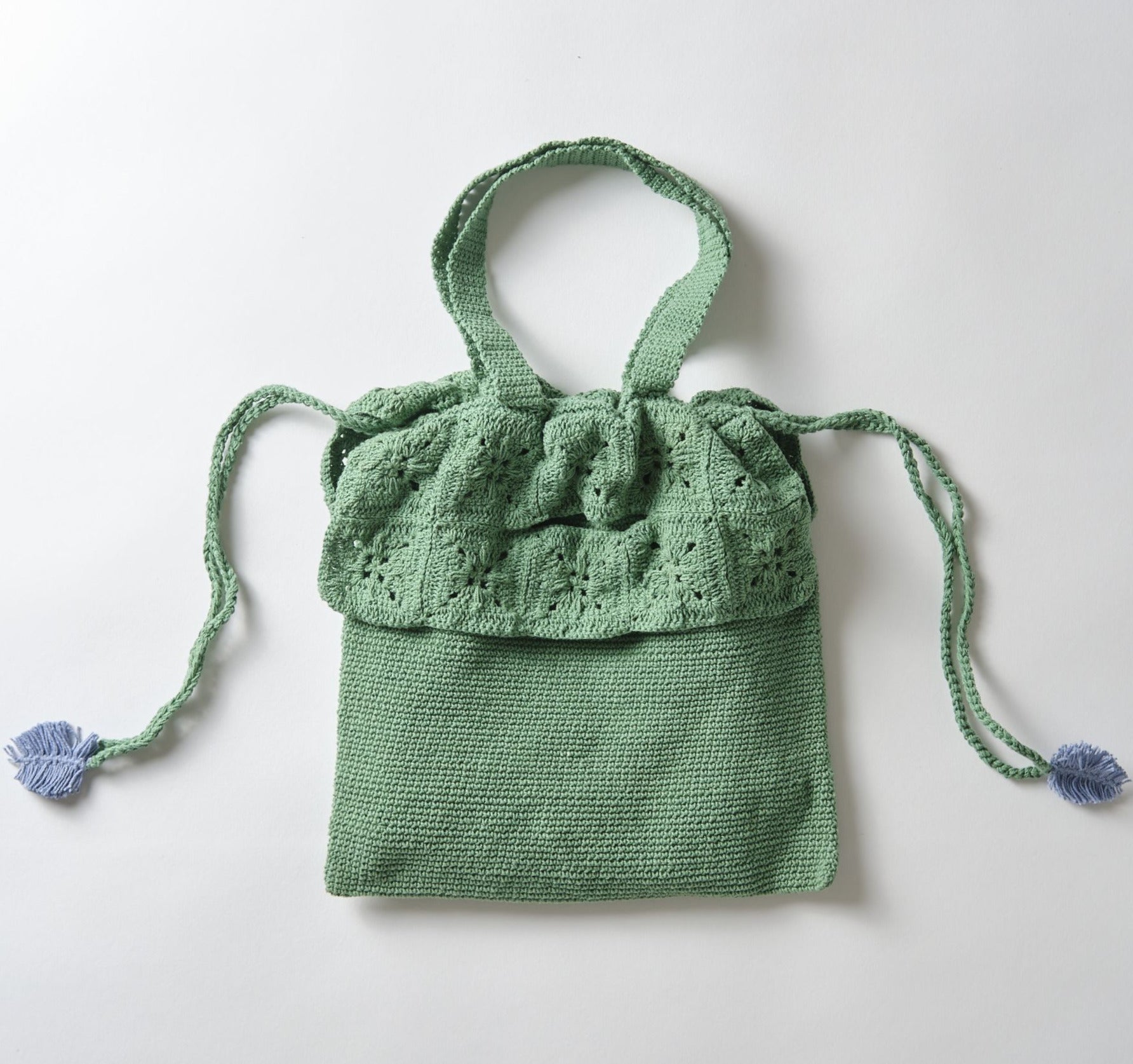 pansy crochet string tote / green
