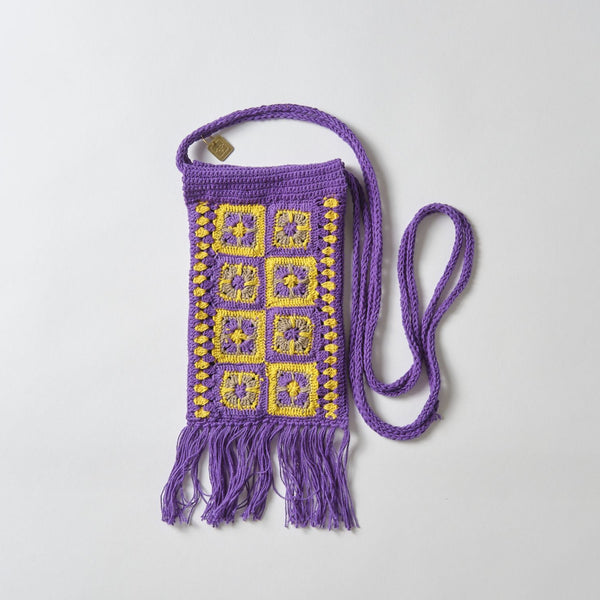 pansy crochet phone holder / purple-yellow