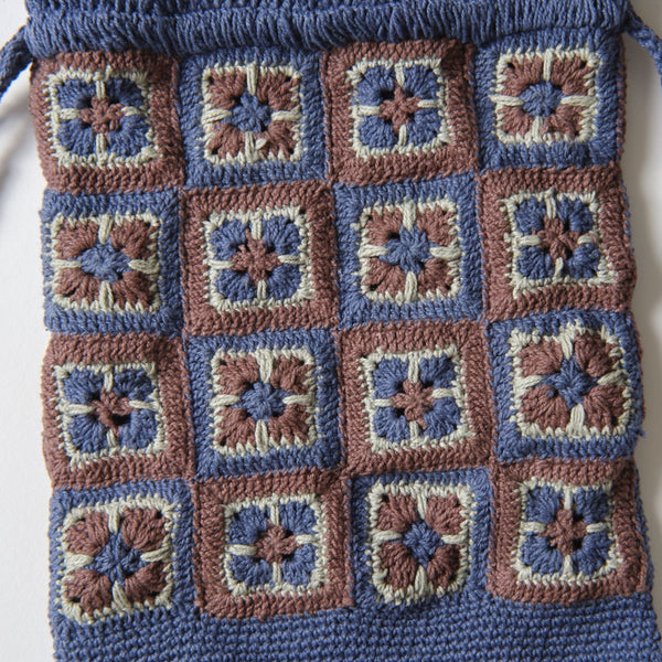 pansy crochet pouch/ navy-brown