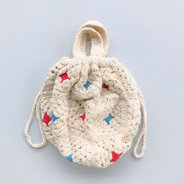 FLUFFY STRING TOTE / O.WHITE-RED-L.BLUE